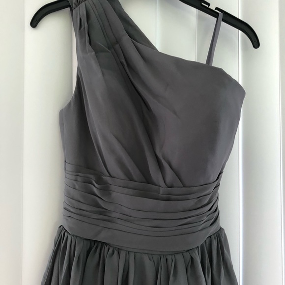Formal Or Bridesmaids Dress.     Size USA 4 - Picture 3 of 8